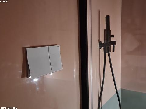 Glasduschkabine als Beispiel für Sicherheitsglas